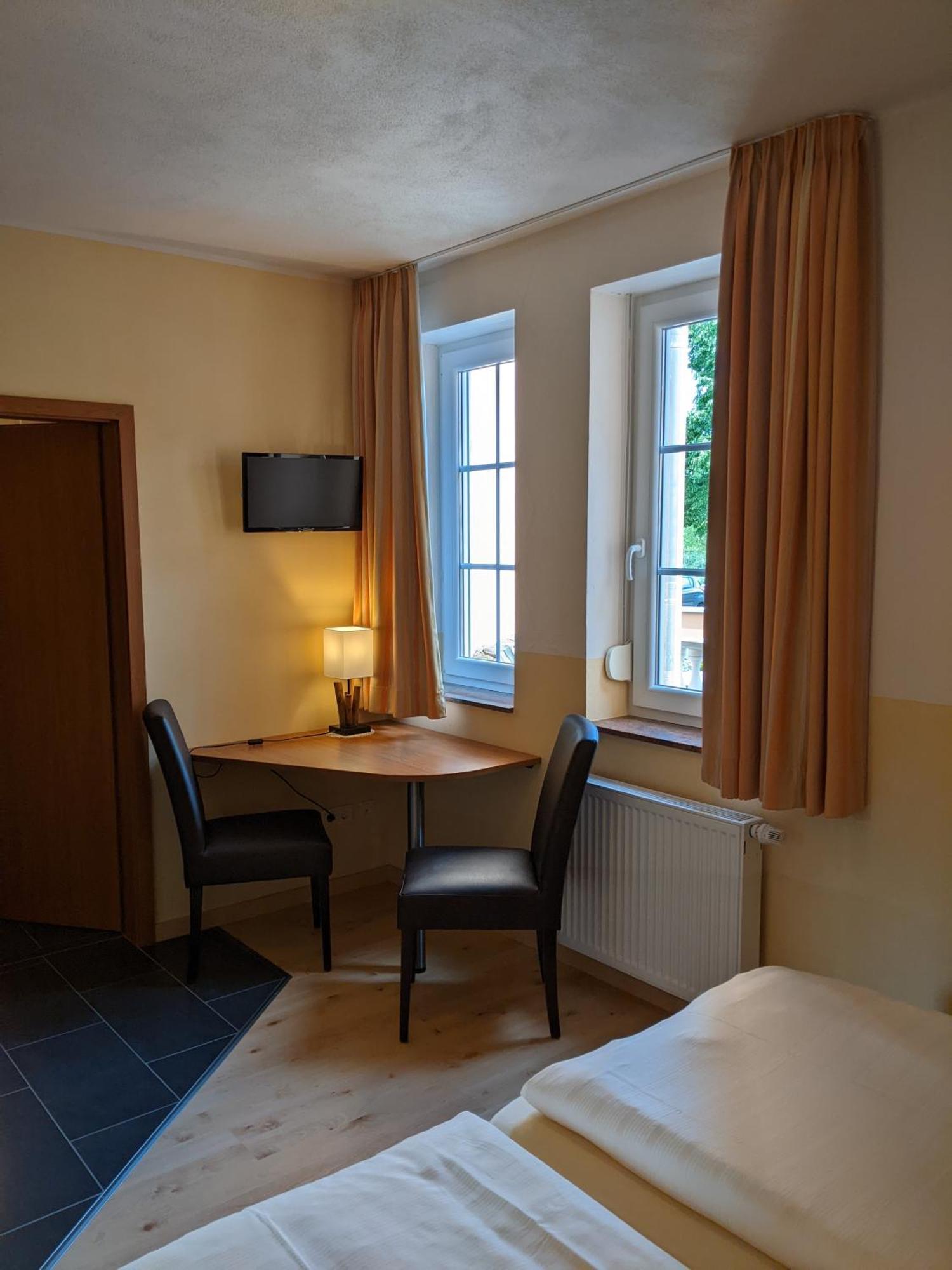 Hotel & Restaurant Bruehler Hof Винтрих Экстерьер фото
