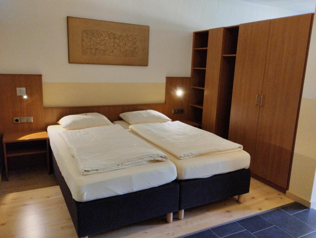 Hotel & Restaurant Bruehler Hof Винтрих Экстерьер фото